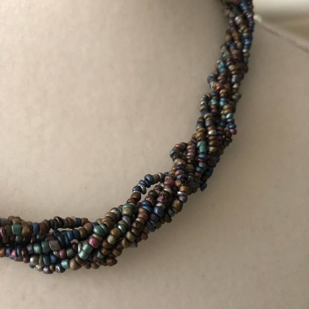 Elegant Multicolor Multi-Strand Beaded Necklace - Picture 2 of 9